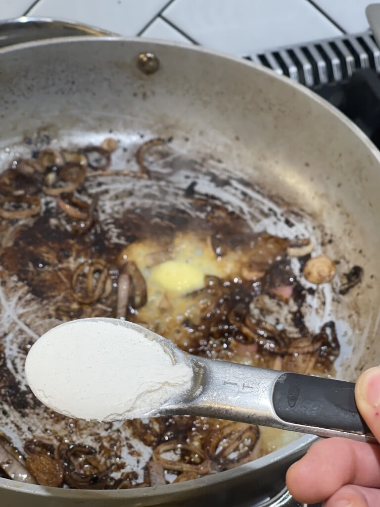 filet mignon with pan sauce