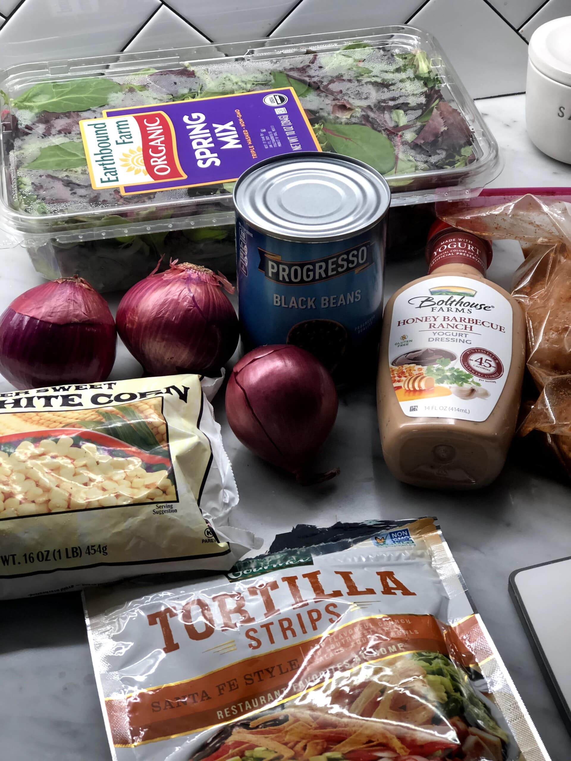 Southwestern mason jar salad - Family Food on the Table