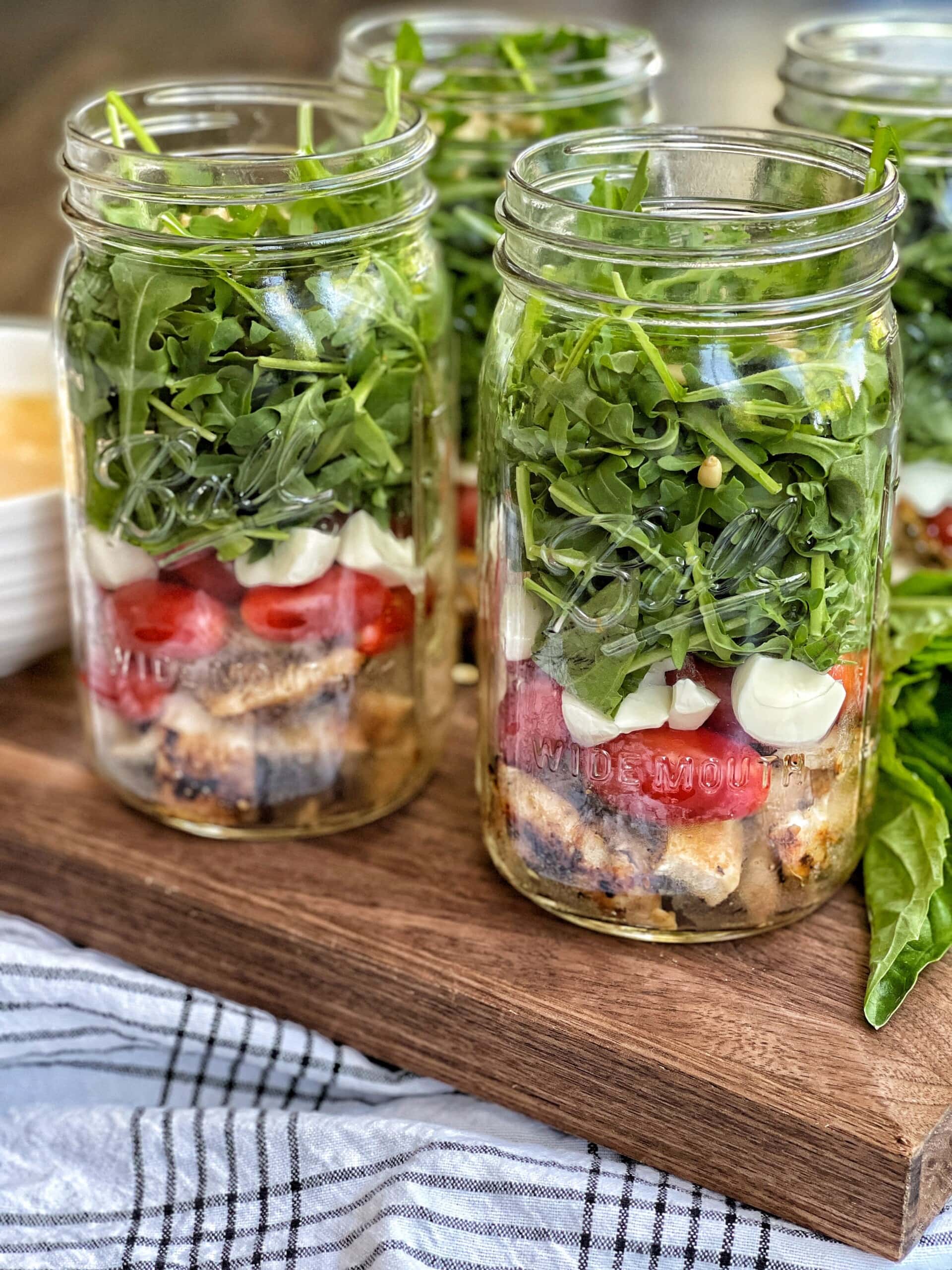 caprese mason jar salads