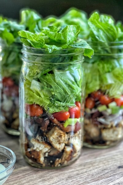 chicken club mason jar salads