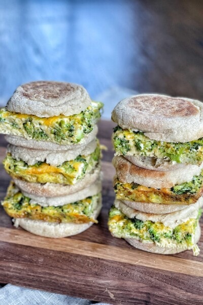 broccoli and cheddar egg sandwiches