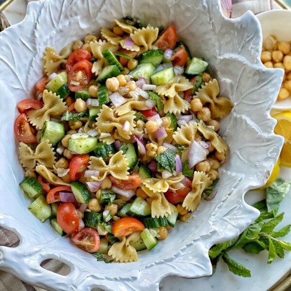chickpea pasta salad