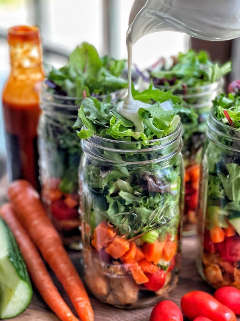 healthy buffalo ranch mason jar salad